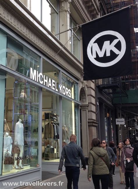 Trouvez le magasin Michael Kors le plus près de chez vous